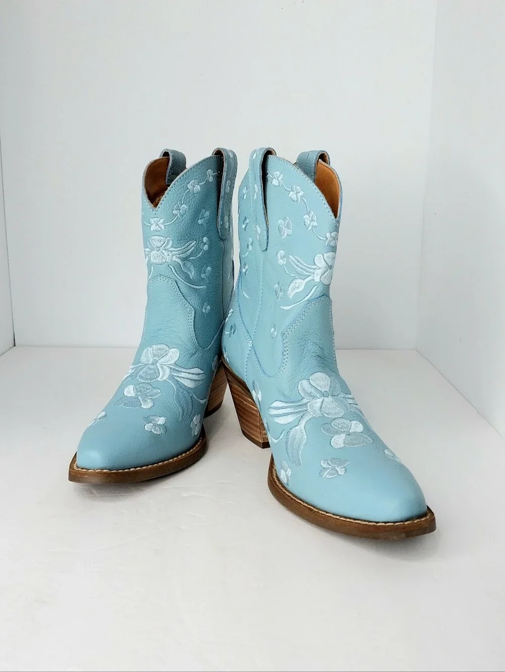 Dingo Sweetheart Western  Booties,‎ NEW, Size 7
